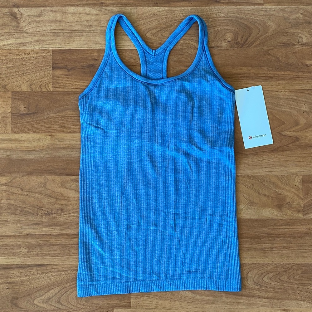 ❤️ Lululemon Ebb to Street Tank in Washed Denim Size 6 NWT